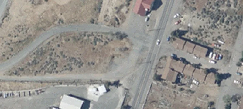 880 C St