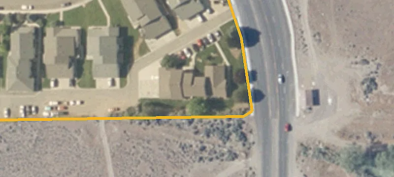 17 Lks Blvd
