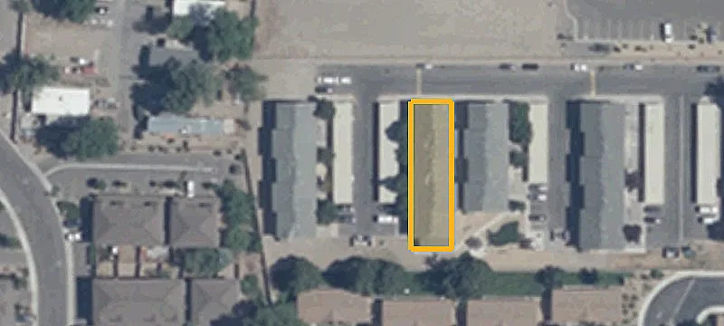 201 Lois Ln
