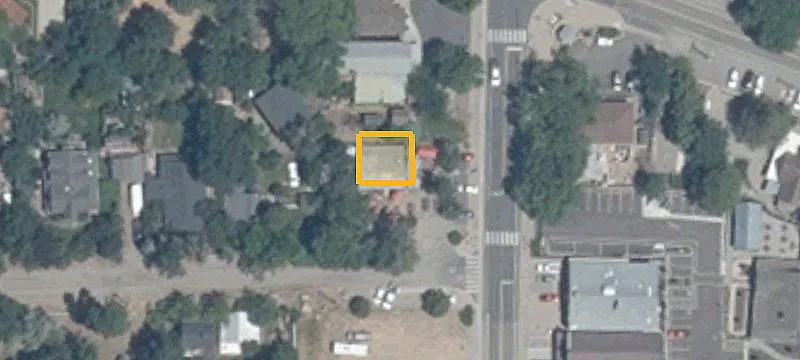 2282 Main St