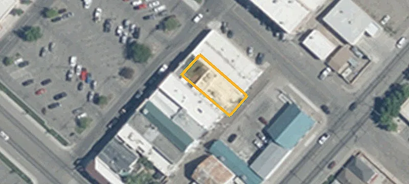 570 Commercial St