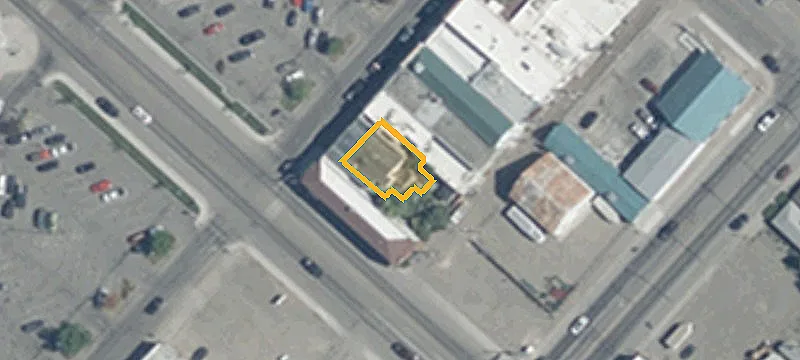 512 Commercial St