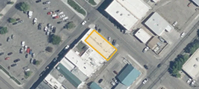 592 Commercial St