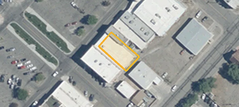 608 Commercial St
