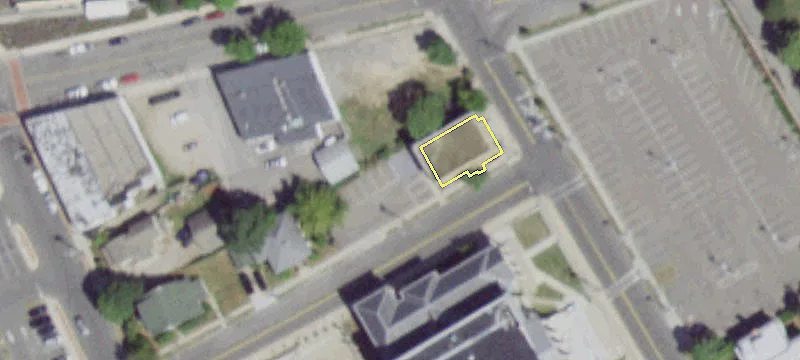 303 Griffing Ave