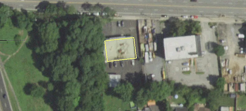 123 Stewart Ave