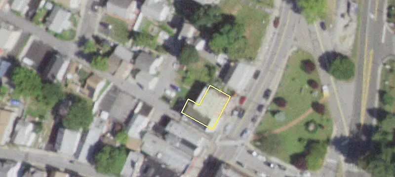 323 Main St