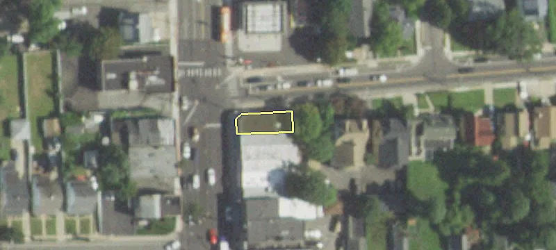 1923 Grand Ave