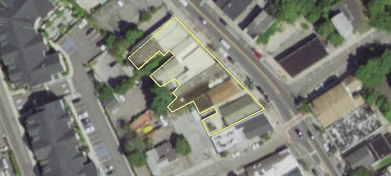 1520 Main St