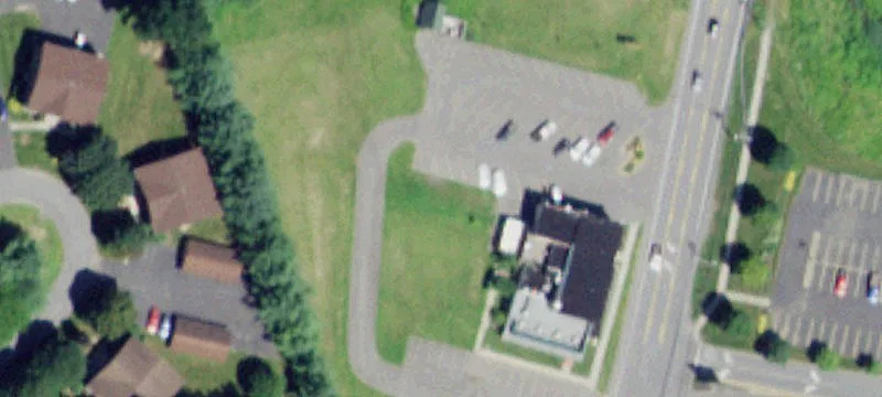 385 Rte 9w