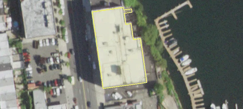 2461-2465 Knapp St