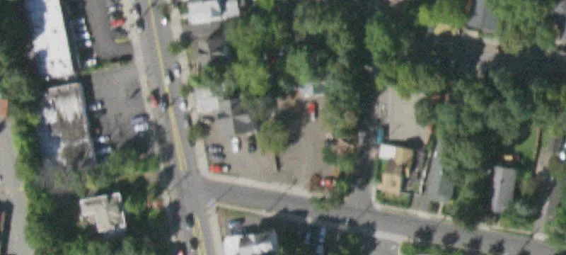 24 Main St