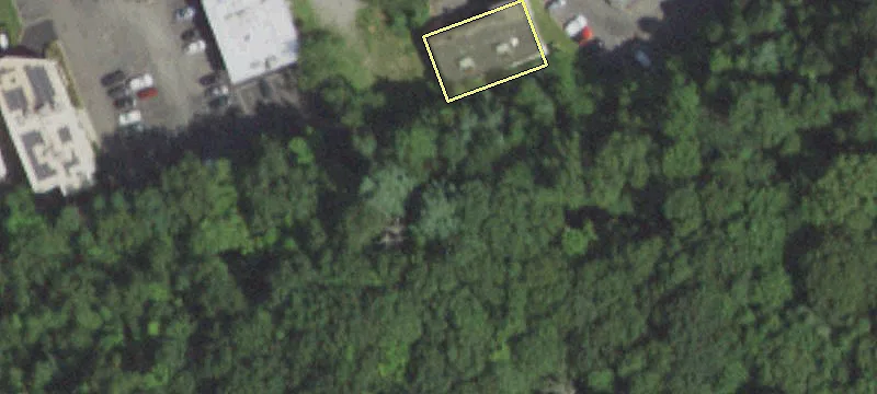 132 Woodbury Rd