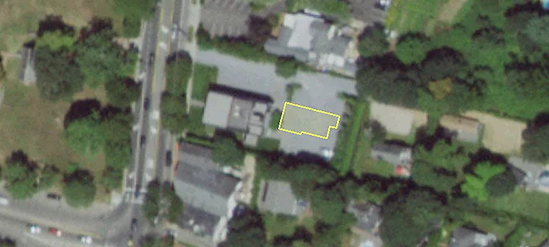 132 Main St
