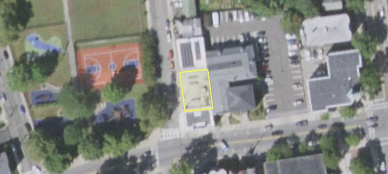 824 Main St