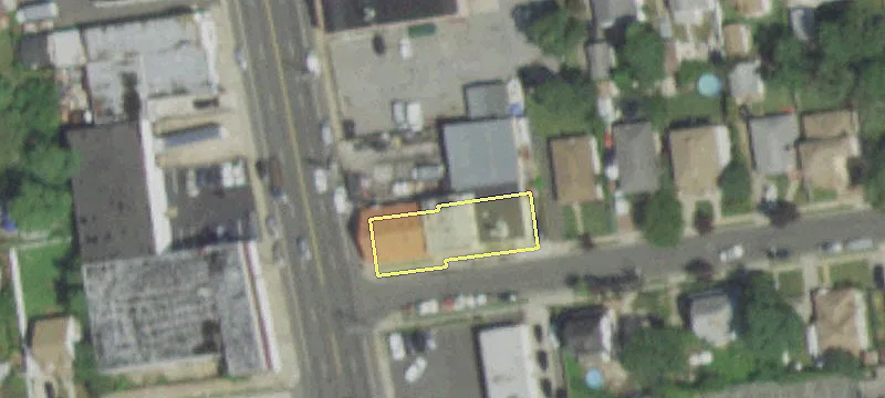 384 Main St