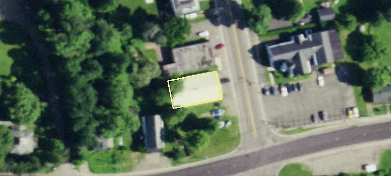 2179 Maple Ave