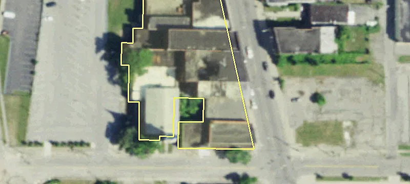 2010 Main St
