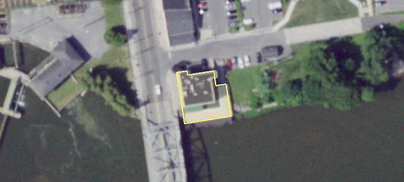 2 Oswego St