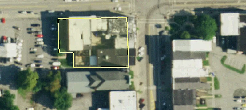 512 Main St