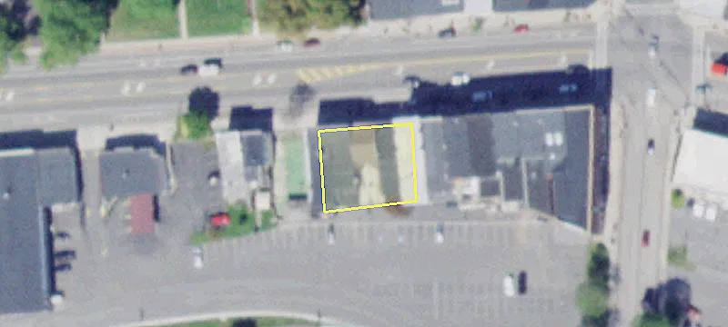 19 Main St