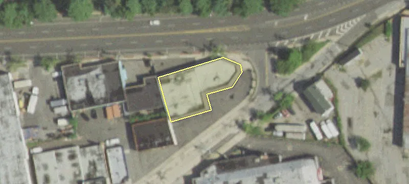 68 Merrick Rd