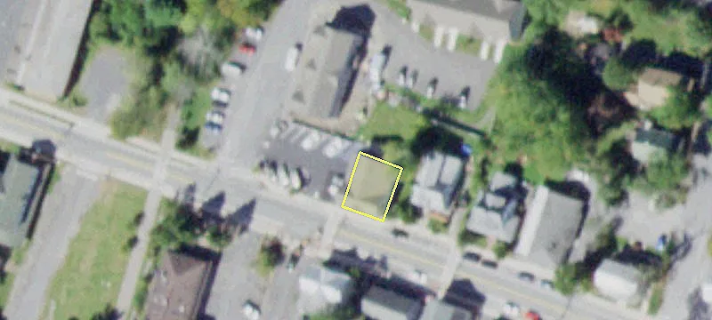 132 Main St