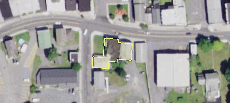 136 Main St
