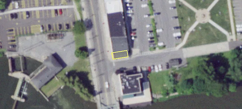 4 Oswego St