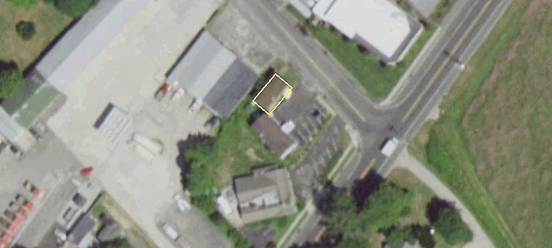 75 Peconic Ln