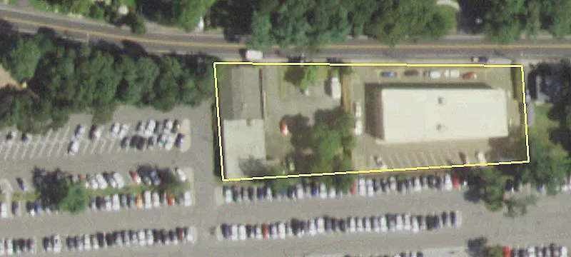 104 Bellerose Ave