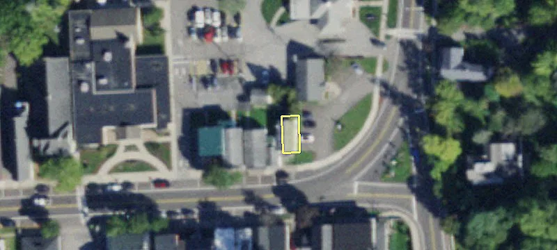 8 Main St