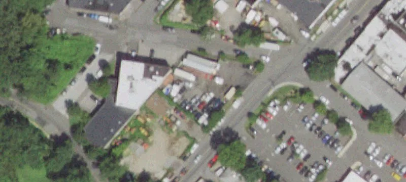 711 Waverly Ave