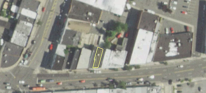 95 Merrick Rd