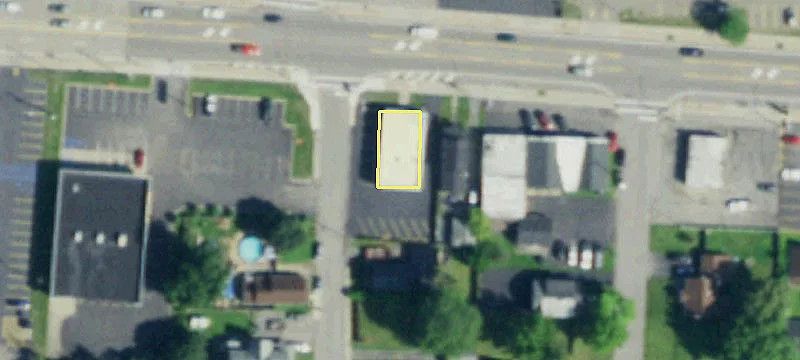 4873 Broadway