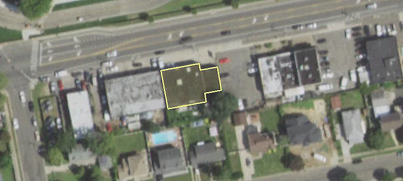 72 Motor Ave