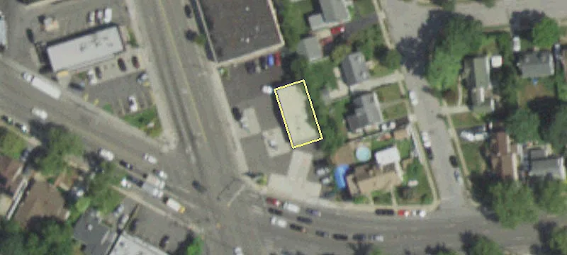 1185 Merrick Ave