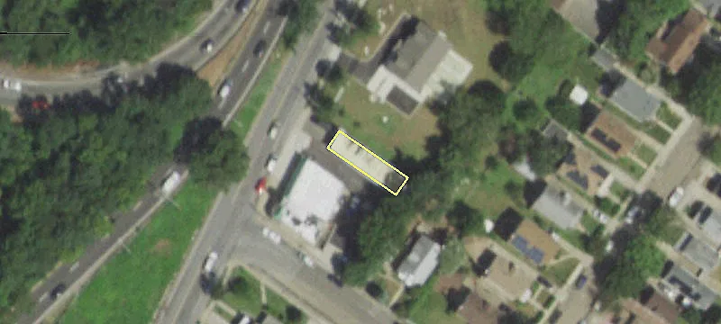1011 Elmont Rd