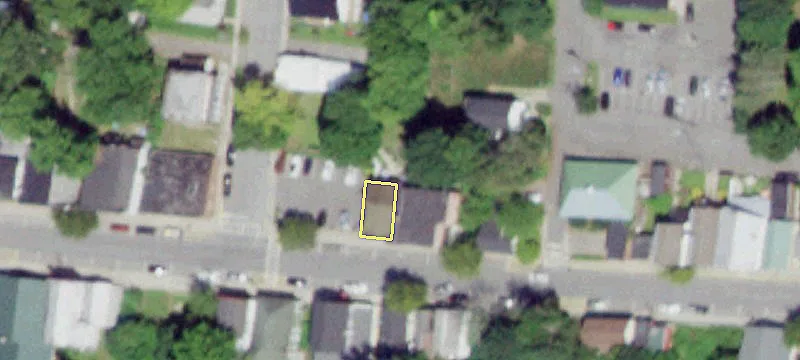 3025 Main St