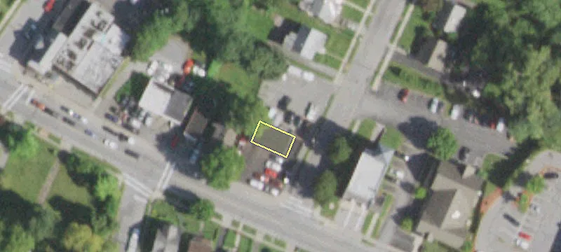 220 Hooker Ave