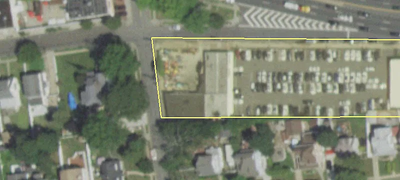 319 Sunrise Hwy