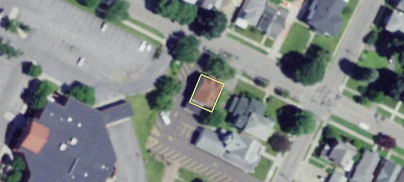 47 Maple St