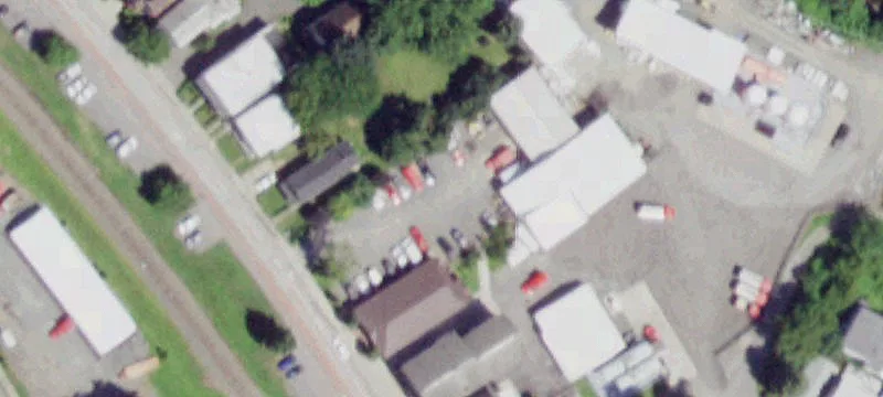 84 Railroad St