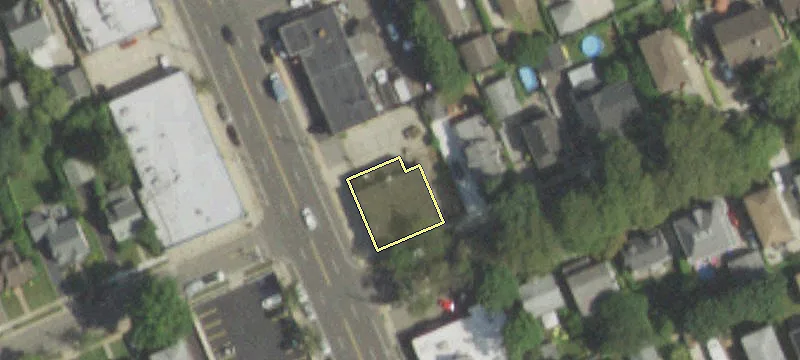 420 Willis Ave