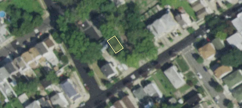 135 Clifton Ave