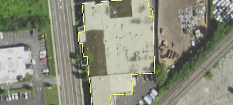 380 Oakwood Rd