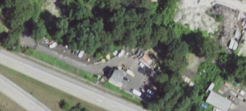 6 2nd Ave