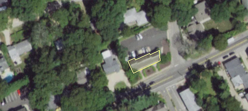 3327 Noyac Rd