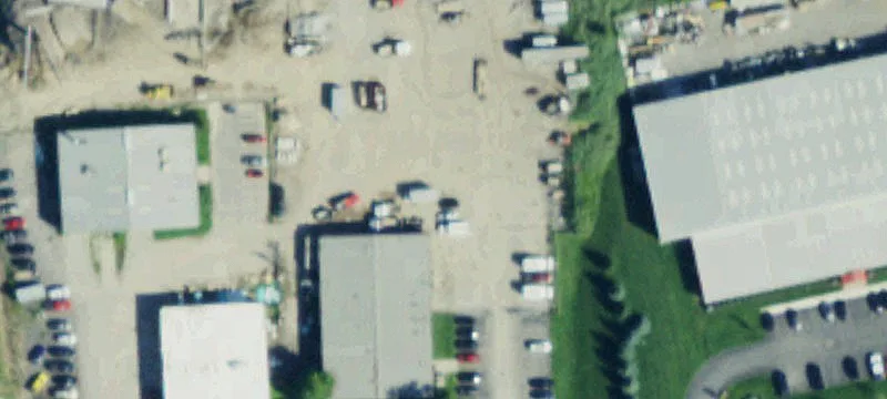 90 Pearce Ave