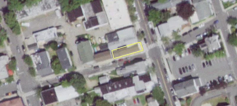 401 Main St